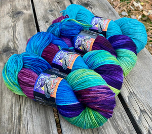 Juniper DK - Tresor (version without white) Colorway and Teal Semisolid